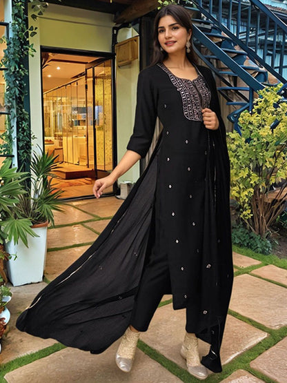 Dhiyona KL Women Ethnic Motifs Embroidered Regular Kurta with Trousers & With Dupatta