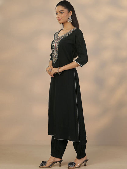 Women Ethnic Motifs Embroidered Regular Thread Work Kurta with Patiala & With Dupatta