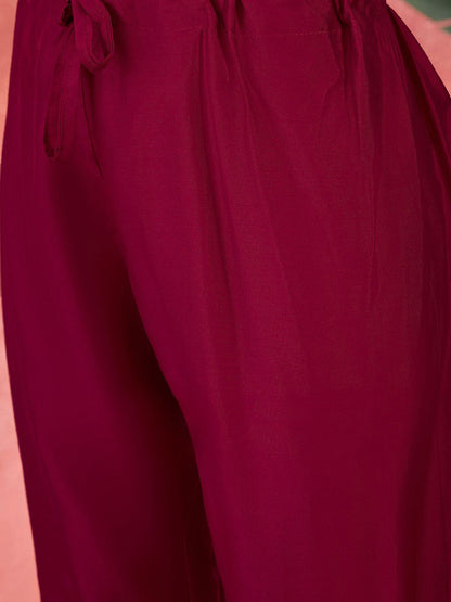 Floral Embroidered Round Neck Sequinned Straight Kurta With Trousers & Dupatta