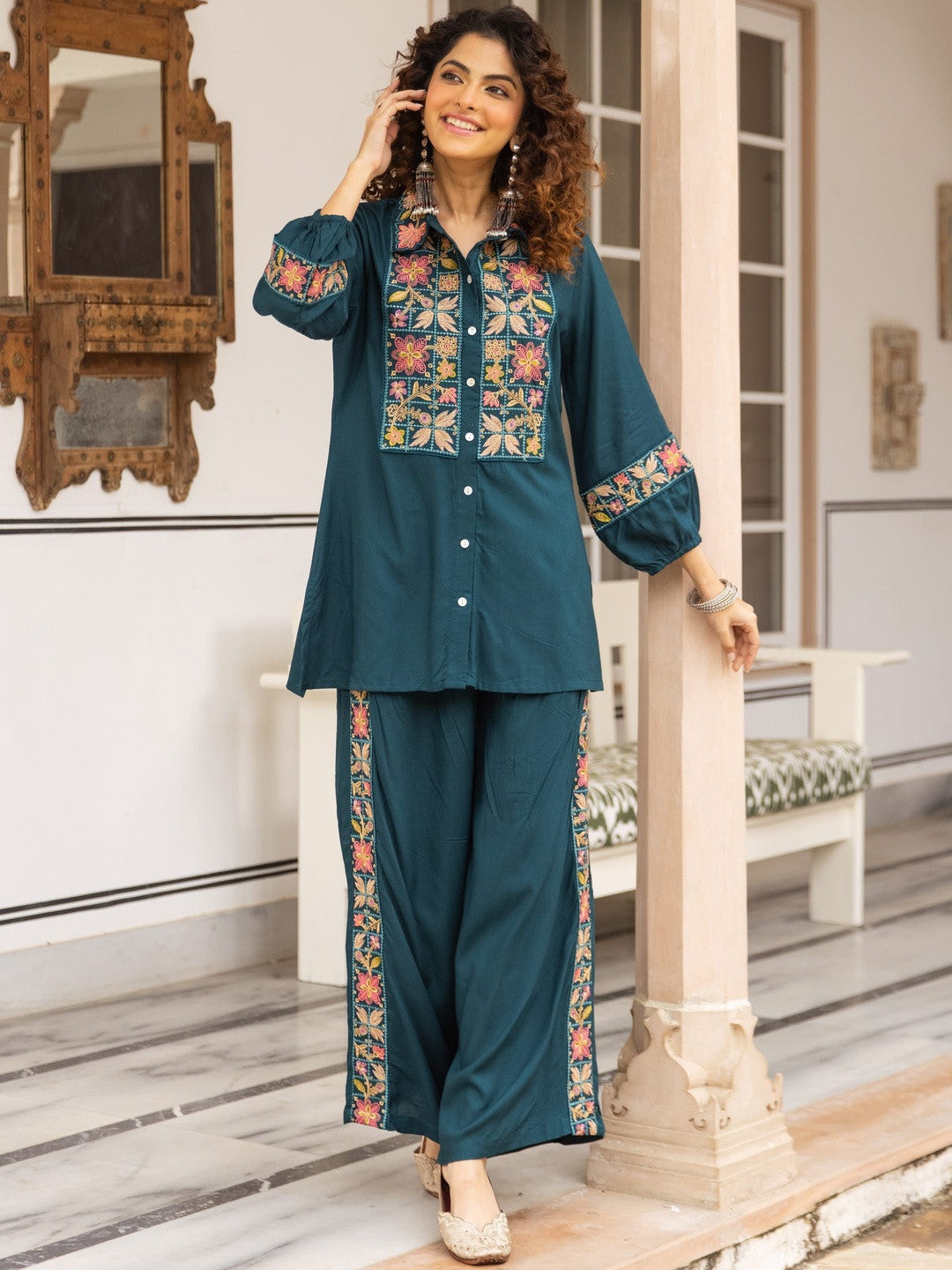 Dhiyona SN Embroidered Straight Kurta With Palazzos