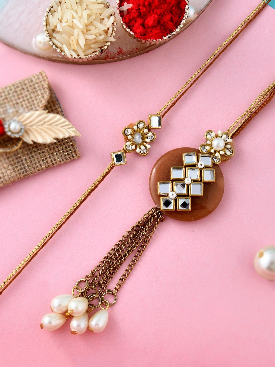 Dhiyona Rakhi