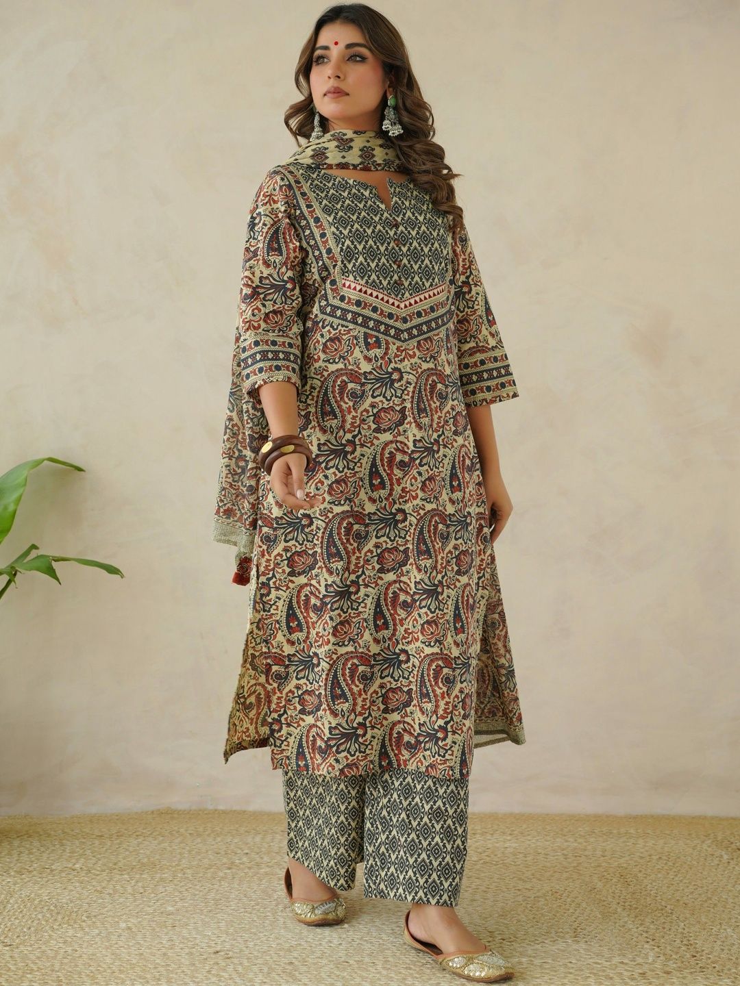 Dhiyona KL Women Pure Cotton Kurta with Trousers & With Dupatta