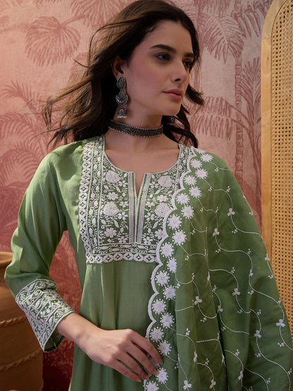 Embroidered Round-Neck Kurta Trousers & Dupatta
