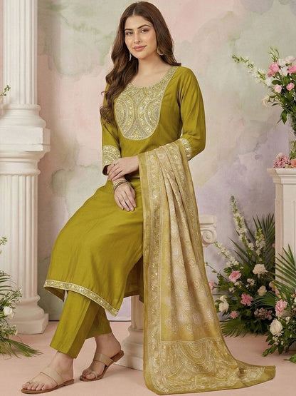 Dhiyona CH Women Ethnic Motifs Embroidered Regular Thread Work Kurta with Trousers & With Dupatta