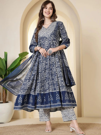 Women Ethnic Motifs Printed Empire Pure Cotton Kurta with Trousers & With Dupatta