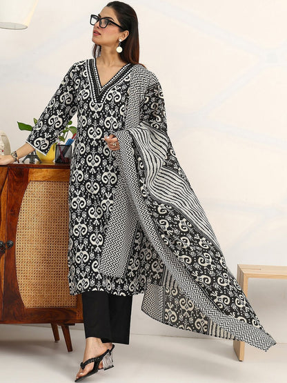 Women Ethnic Motifs Printed Regular Thread Work Kurta with Trousers & With Dupatta