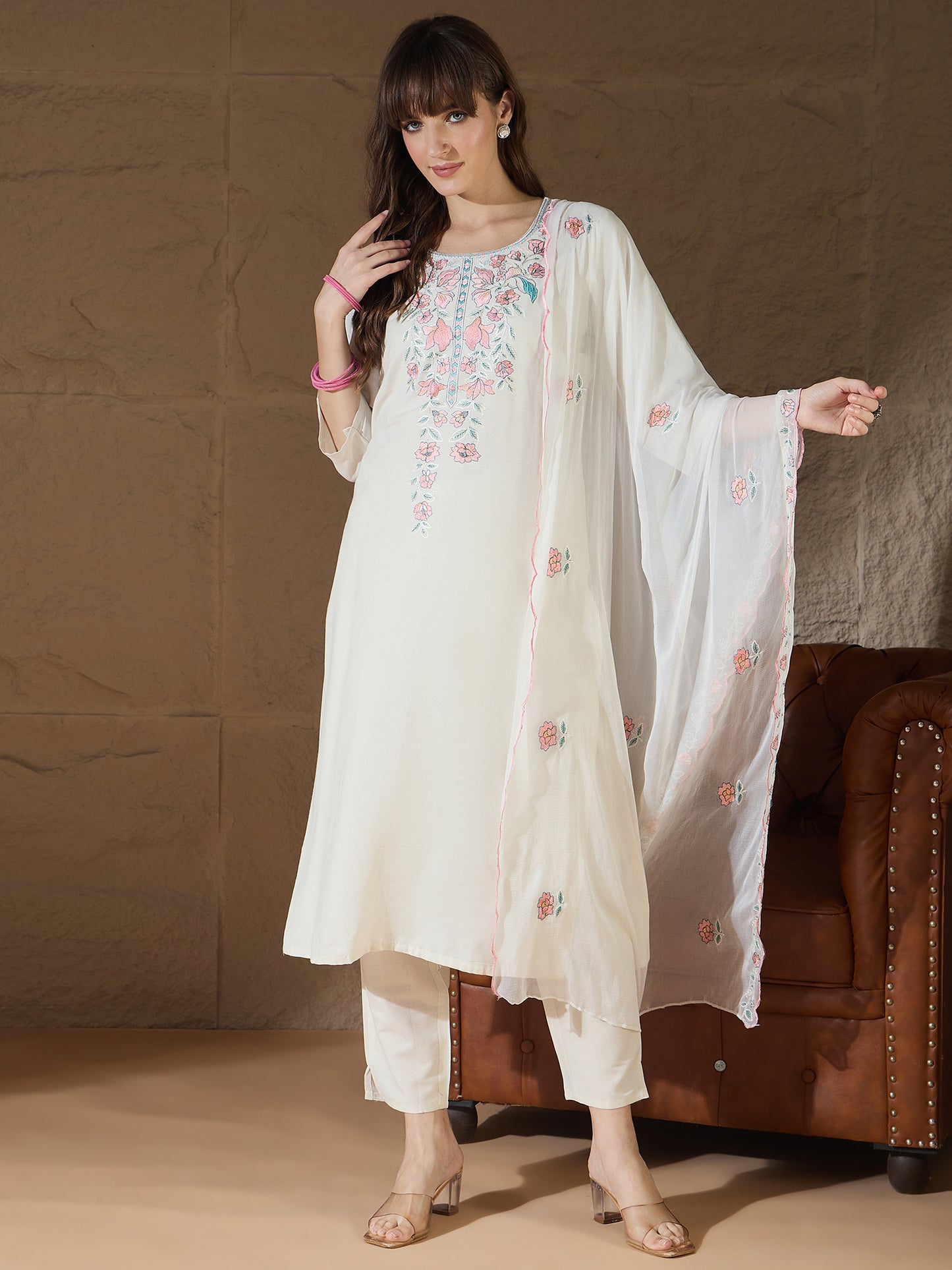 Dhiyona VV Zarvika White khadi cotton Kurta with Trousers & Dupatta Suits