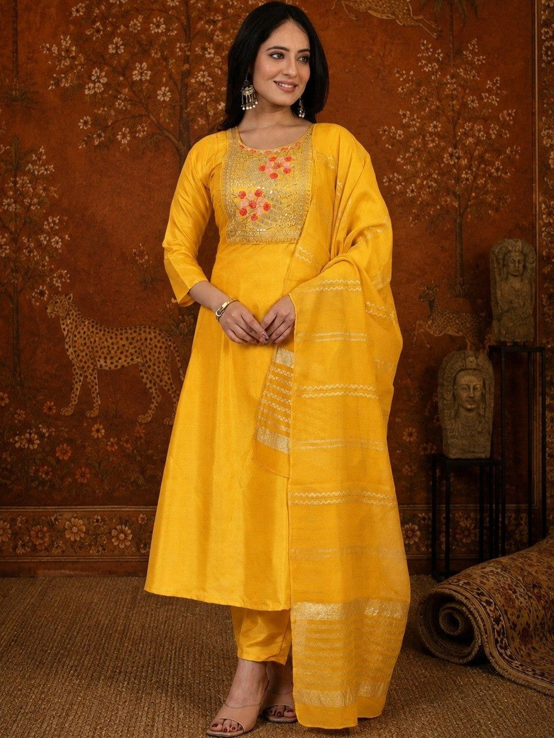 Women Ethnic Motifs Embroidered Regular Thread Work Kurta with Trousers & With Dupatta