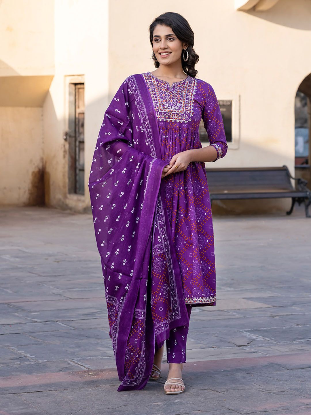Dhiyona KL Women Bandhani Embroidered Regular Pure Cotton Kurta with Trousers & With Dupatta