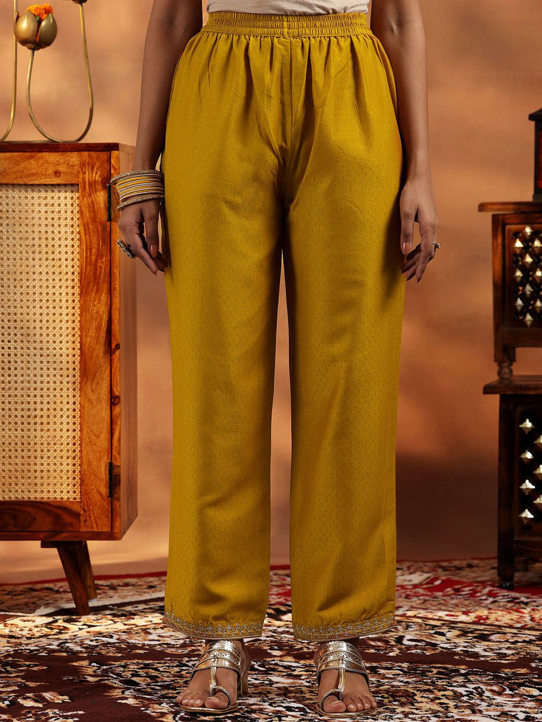 Floral Yoke Design Regular Zari A Line Kurta with Trousers & Dupatta