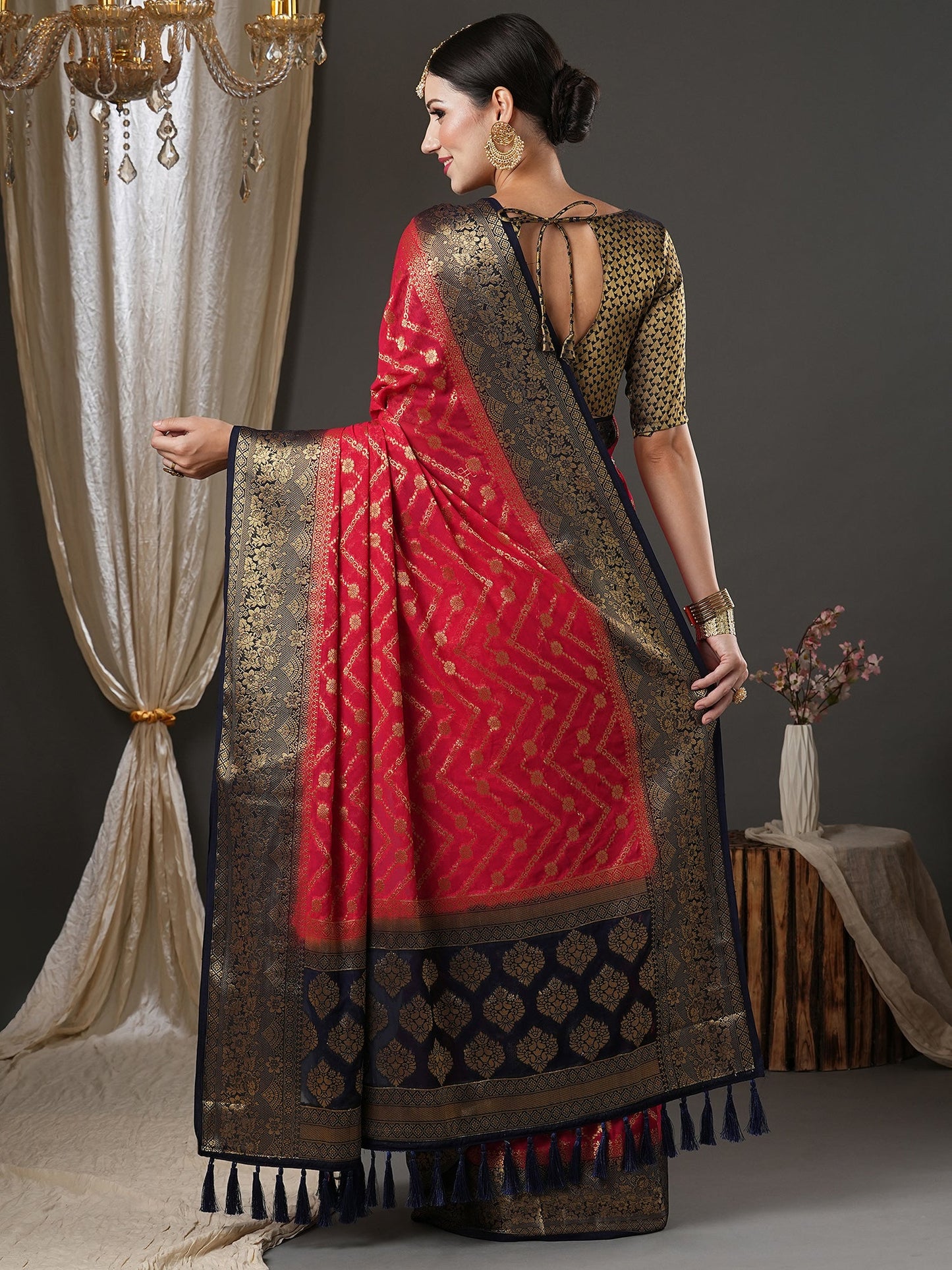 Women's Georgette Pink Woven Design Designer Saree With Blouse Piece