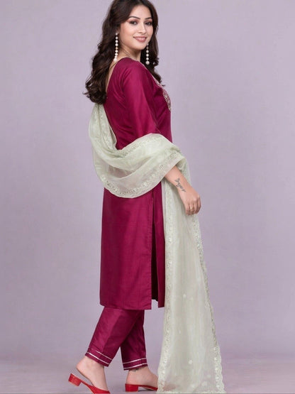 Women Ethnic Motifs Embroidered Regular Thread Work Kurta with Trousers & With Dupatta