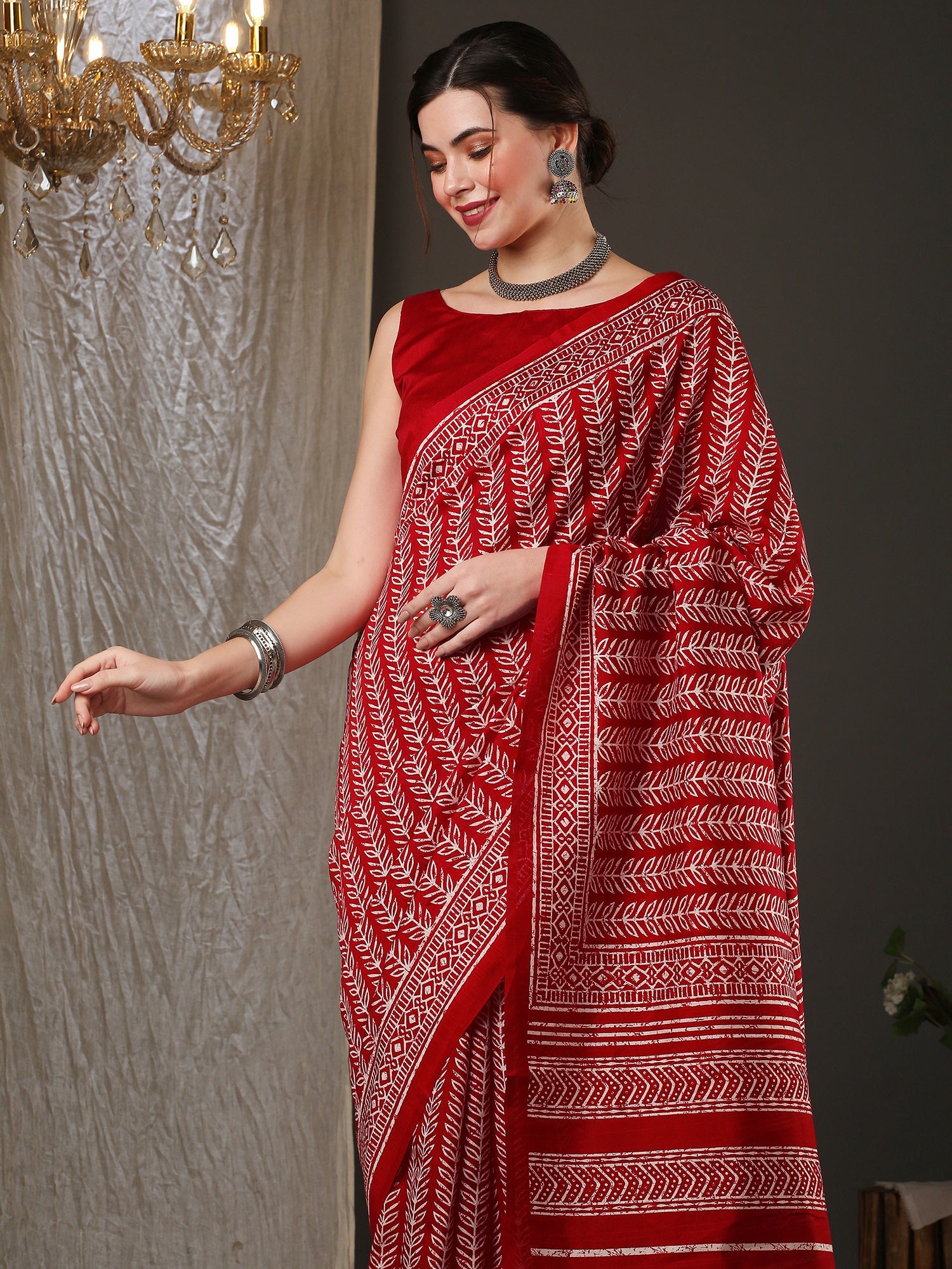 Women's Bhagalpuri Silk Red Printed Designer Saree With Blouse Piece