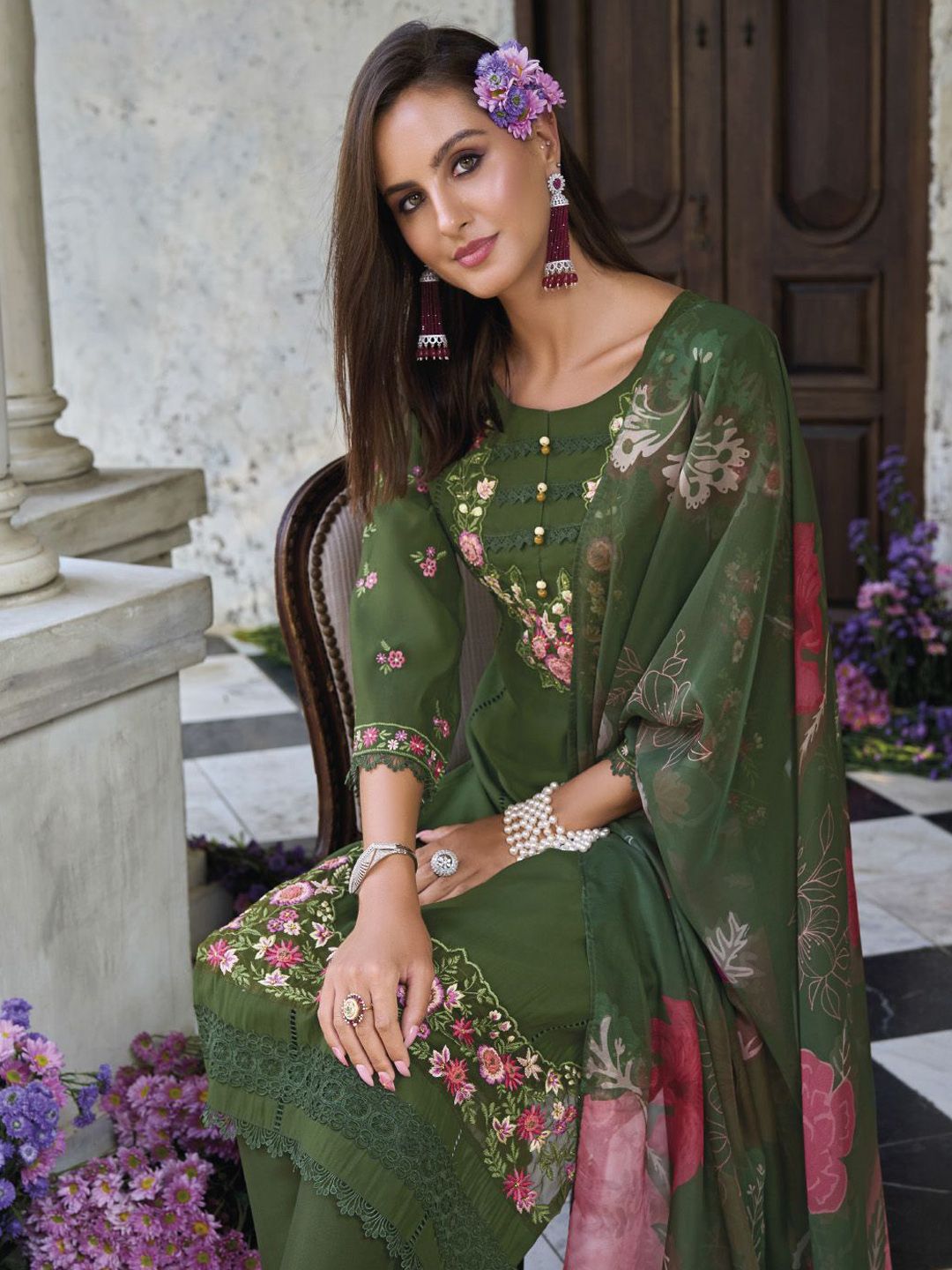 Green Floral Embroidered Thread Work Pure Cotton Straight Kurta With Trouser And Dupatta