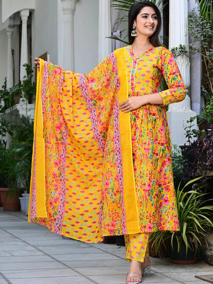 Women Floral Printed Empire Kurta with Trousers & With Dupatta