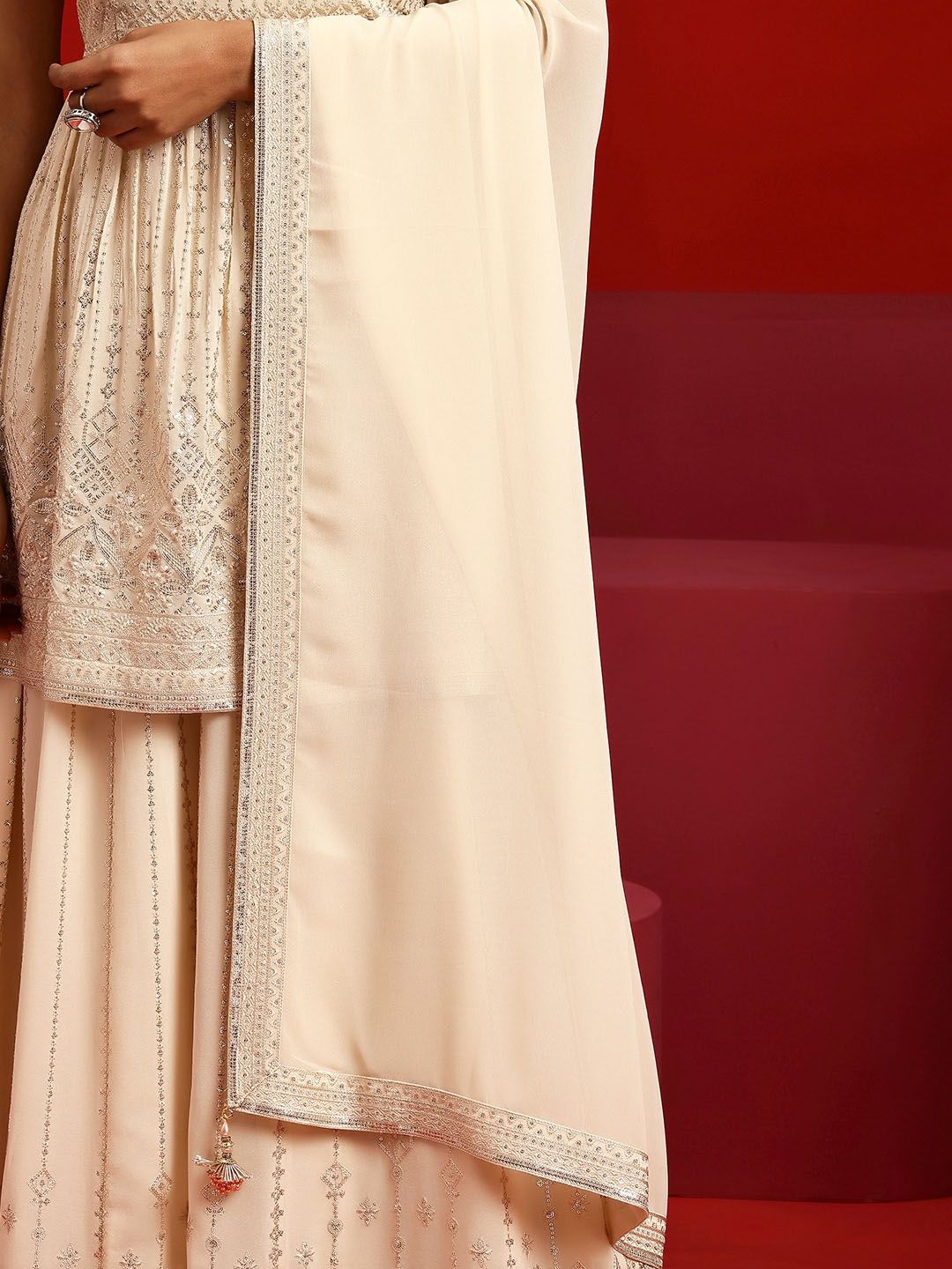 Dhiyona LL Ethnic Motifs Embroidered Sequinned Kurta with Palazzos & Dupatta