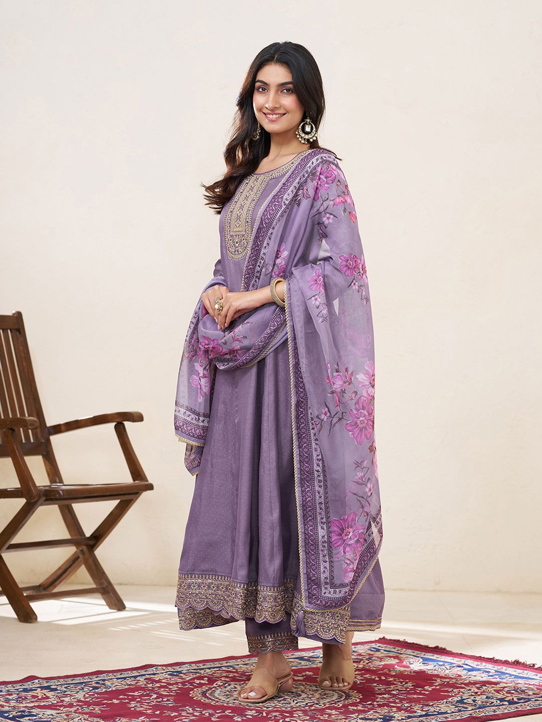 Dhiyona CH Women Floral Printed Kurta with Trousers & Dupatta