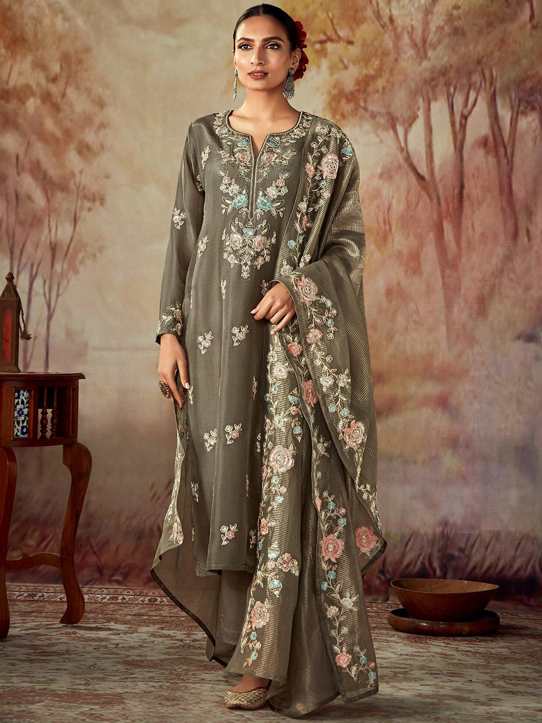 Floral Embroidered Regular Thread Work Chanderi Silk Straight Kurta Set
