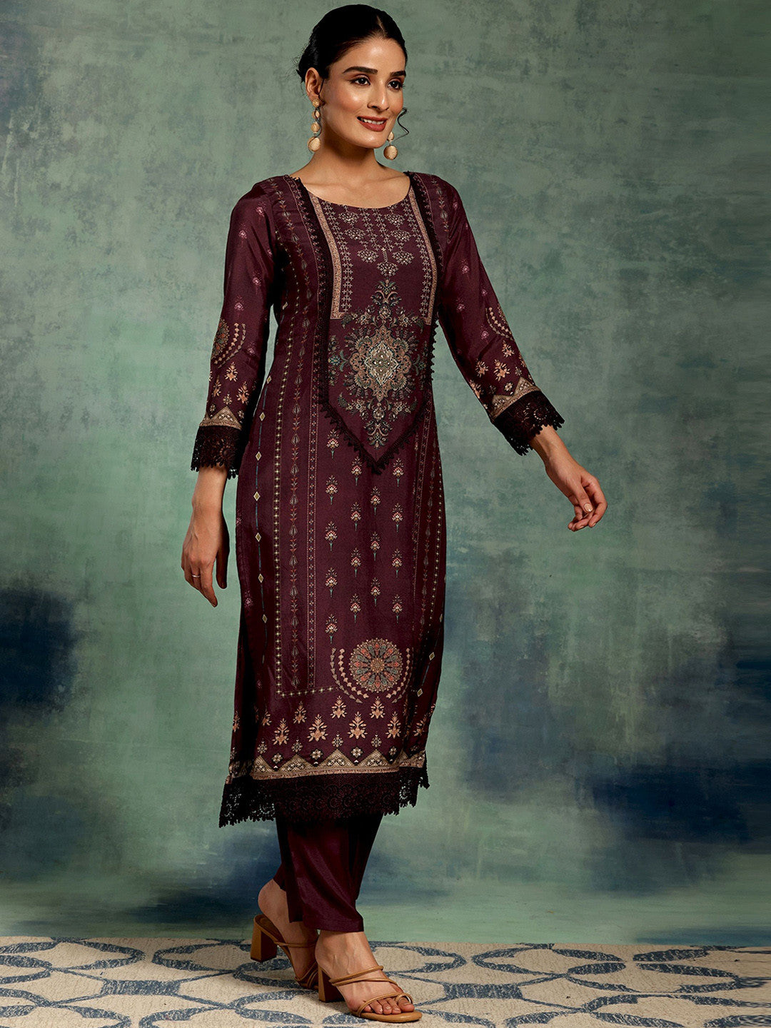 Women Ethnic Motifs Printed Regular Kurta Sets