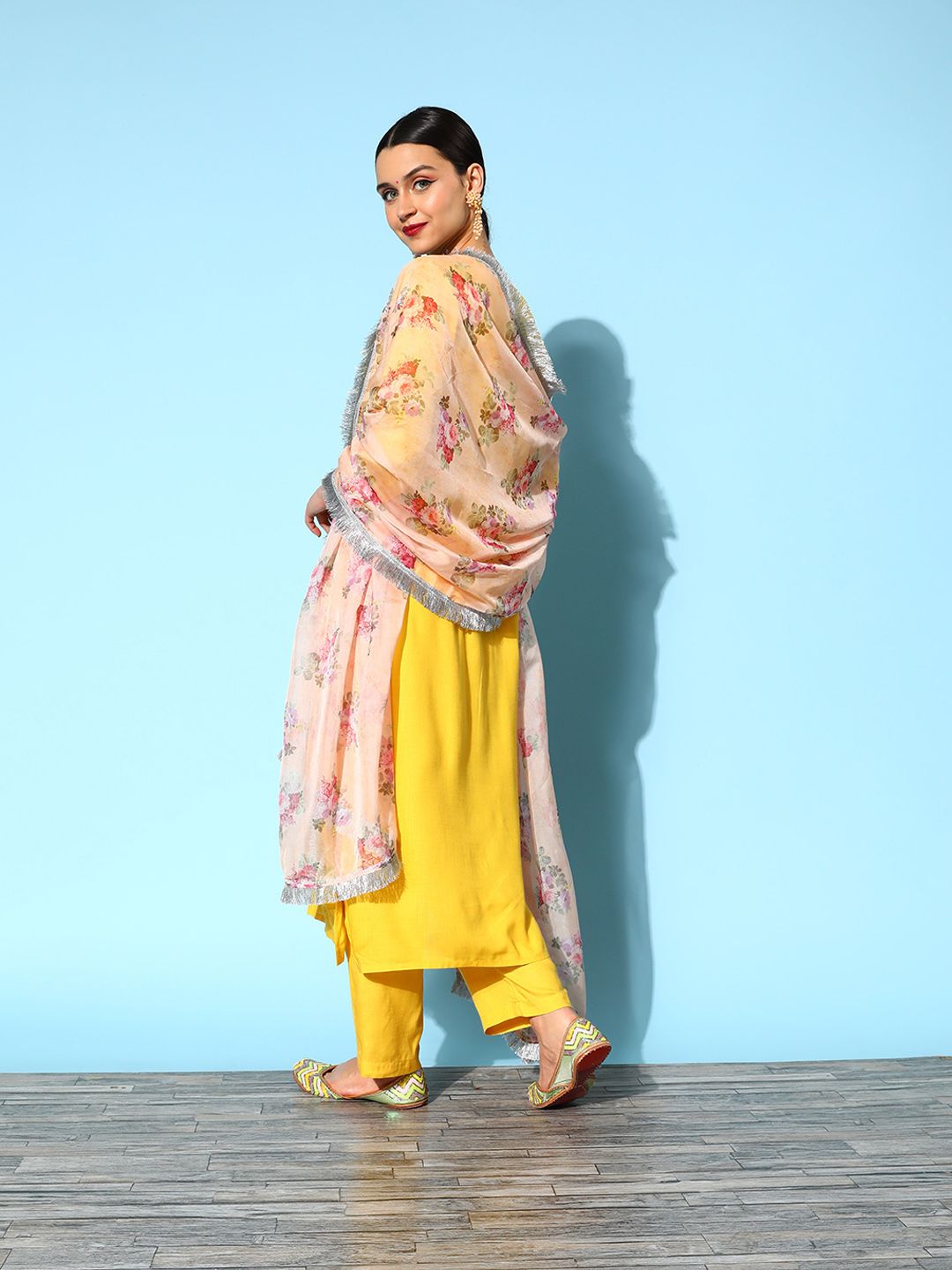 Dhiyona VA Women's Solid Viscose Rayon Hyper Texture Kurta Set