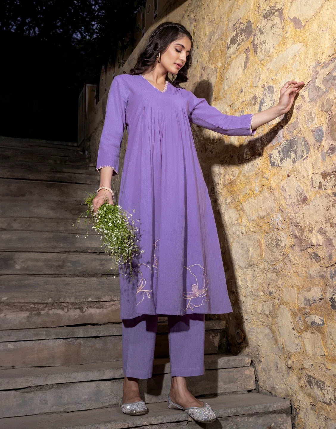 SNEHA LILAC COTTON EMBRODIERED KURTA PANT SET