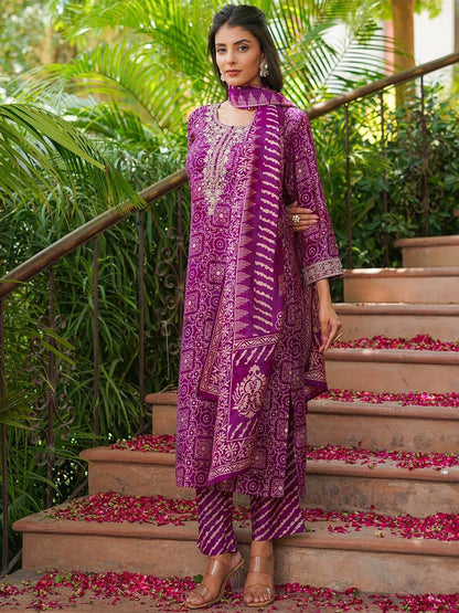 Dhiyona KL Women Ethnic Motifs Embroidered Sequinned Kurta &Trousers With Dupatta