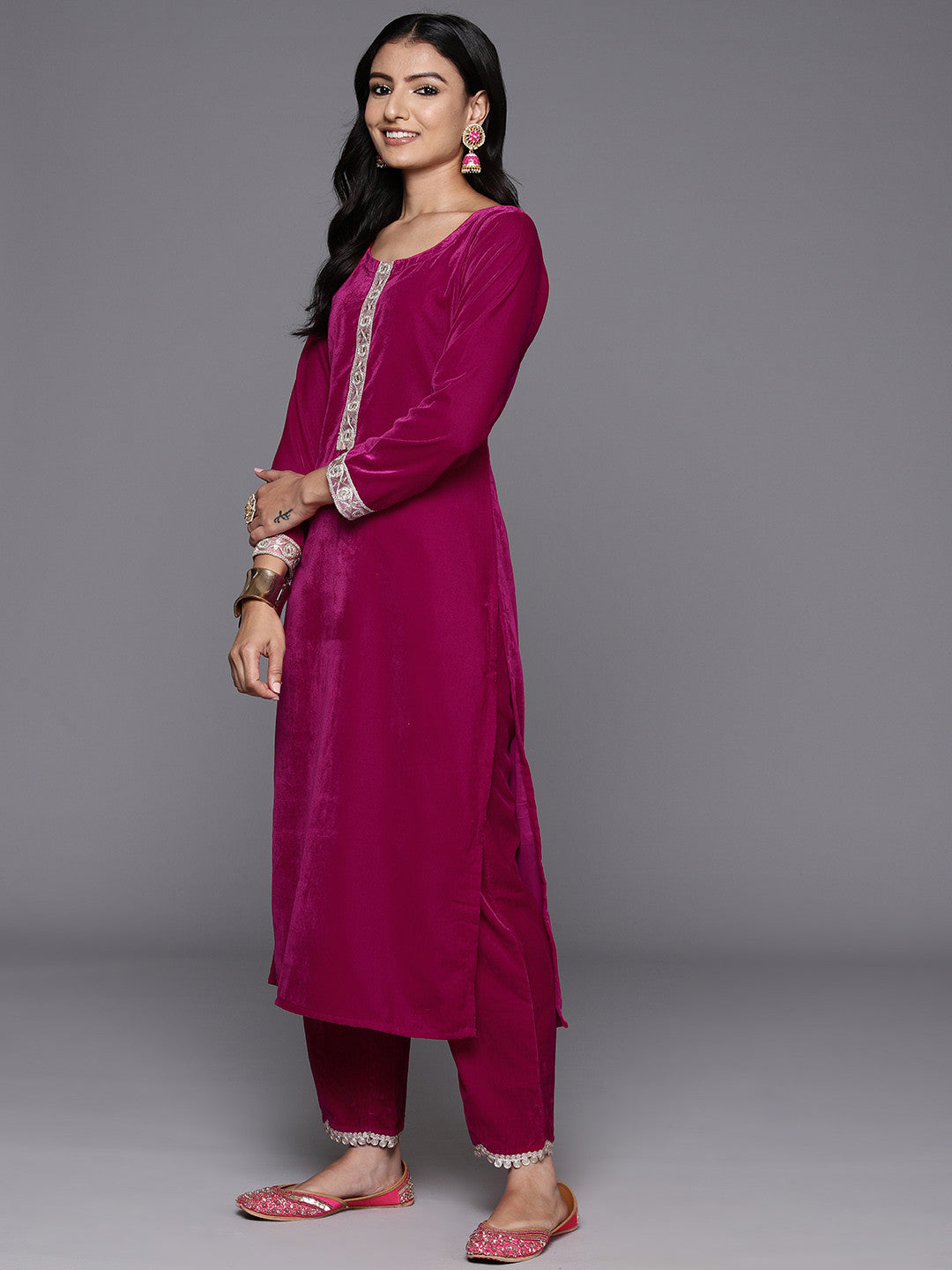 Women Ethnic Motifs Yoke Design Sequinned Velvet Kurta with Trousers & Dupatta