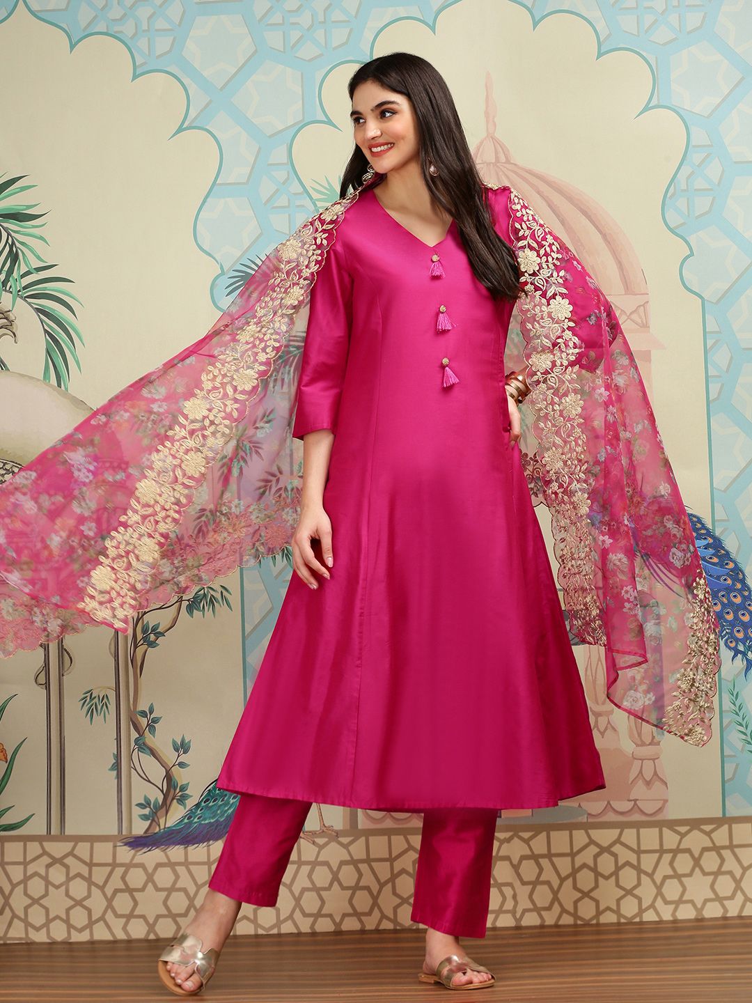 Dhiyona IS Women's Printed V-Neck Three-Quarter Sleeves Kurta with Trousers & With Dupatta