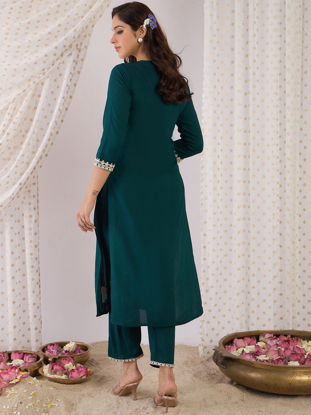 Floral Embroidered Thread Work Straight Kurta With Trousers
