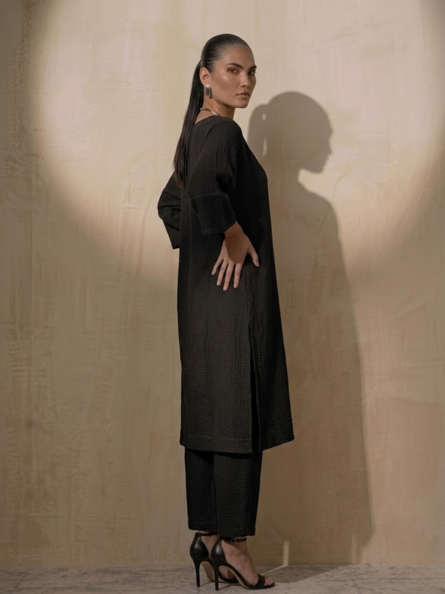 Dhiyona ST 2 pc Set - Black Easy Addictive Travel Airflow Kurta and Pant Set