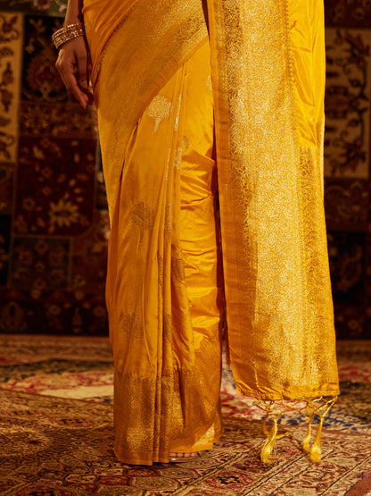 Dhiyona KS Women's Women Ethnic Motifs Zari Banarasi Saree