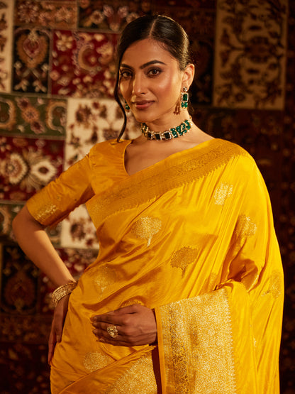Dhiyona KS Women's Women Ethnic Motifs Zari Banarasi Saree