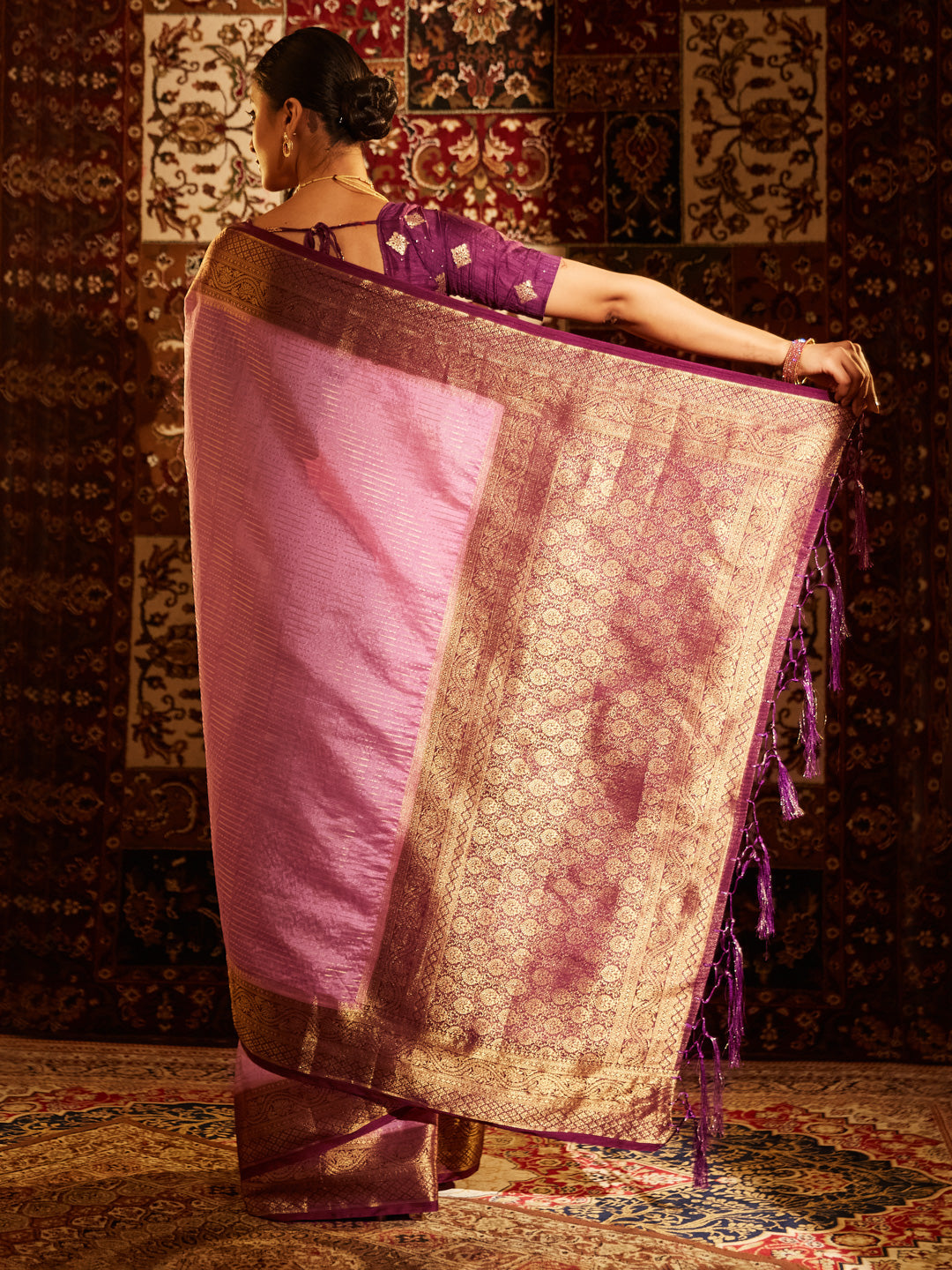 Dhiyona KS Women's Striped Zari Banarasi Saree