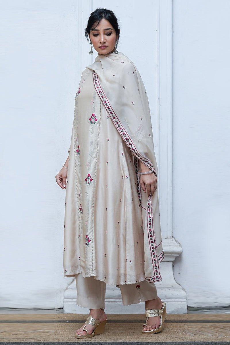 Women's Cream Raw Silk Salwar Suit With Organza Dupatta