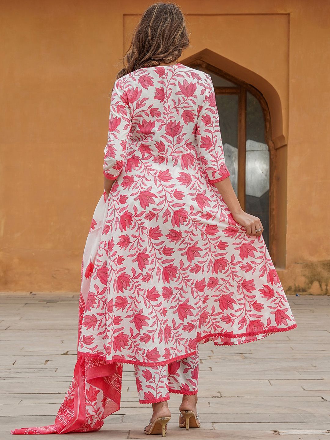 Dhiyona KL Floral Printed Regular Pure Cotton Anarkali Kurta with Trousers & Dupatta