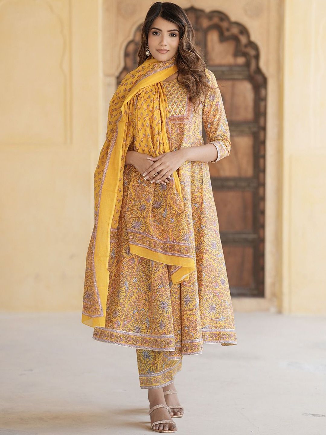 Dhiyona KL Floral Printed Pure Cotton Anarkali Kurta With Trousers & Dupatta