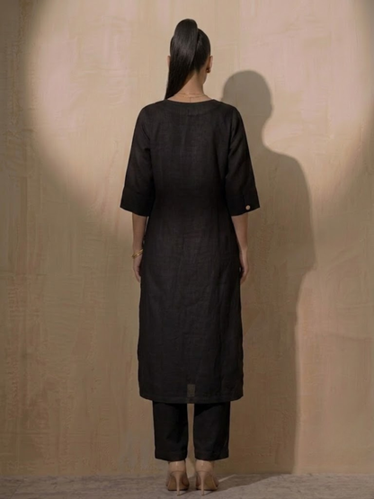 Dhiyona ST Swtantra Black Linen Round Neck Elbow Sleeve Kurta with Pants