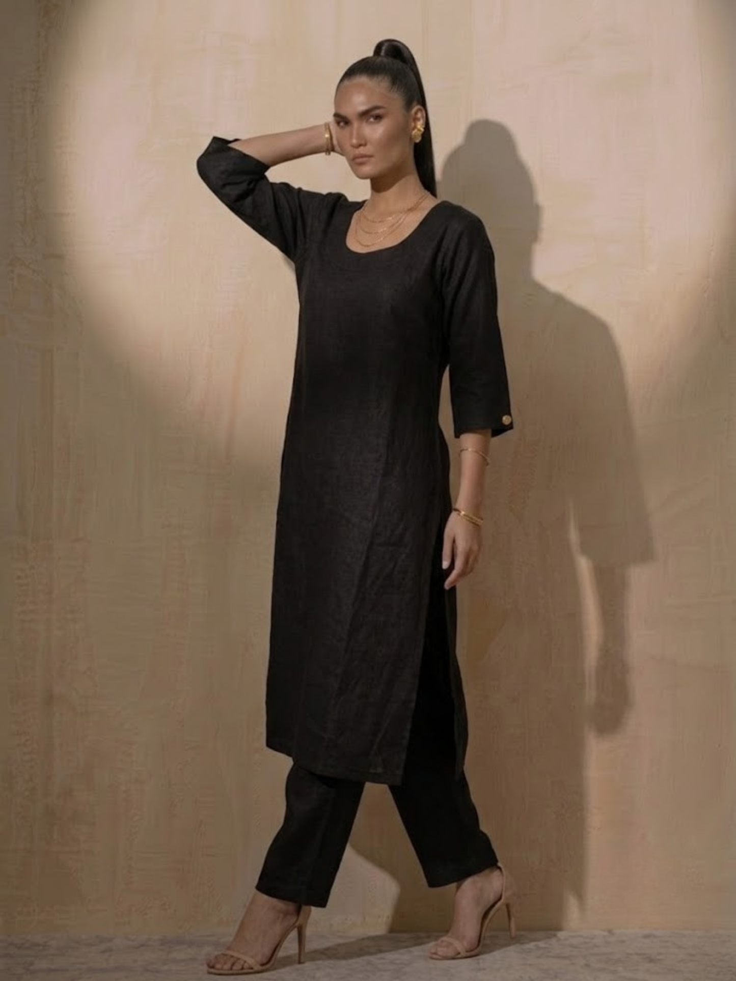 Dhiyona ST Swtantra Black Linen Round Neck Elbow Sleeve Kurta with Pants