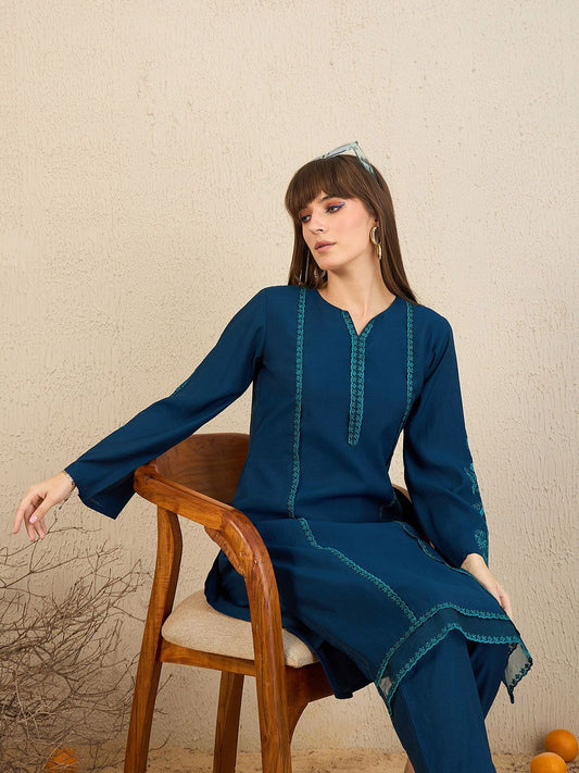 Dhiyona IE Embroidered Notch Neck Straight Tunic With Trouser