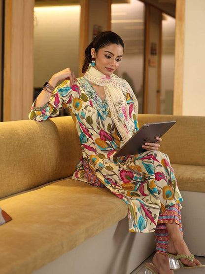 Women Floral Printed Regular Thread Work Kurta with Trousers & With Dupatta