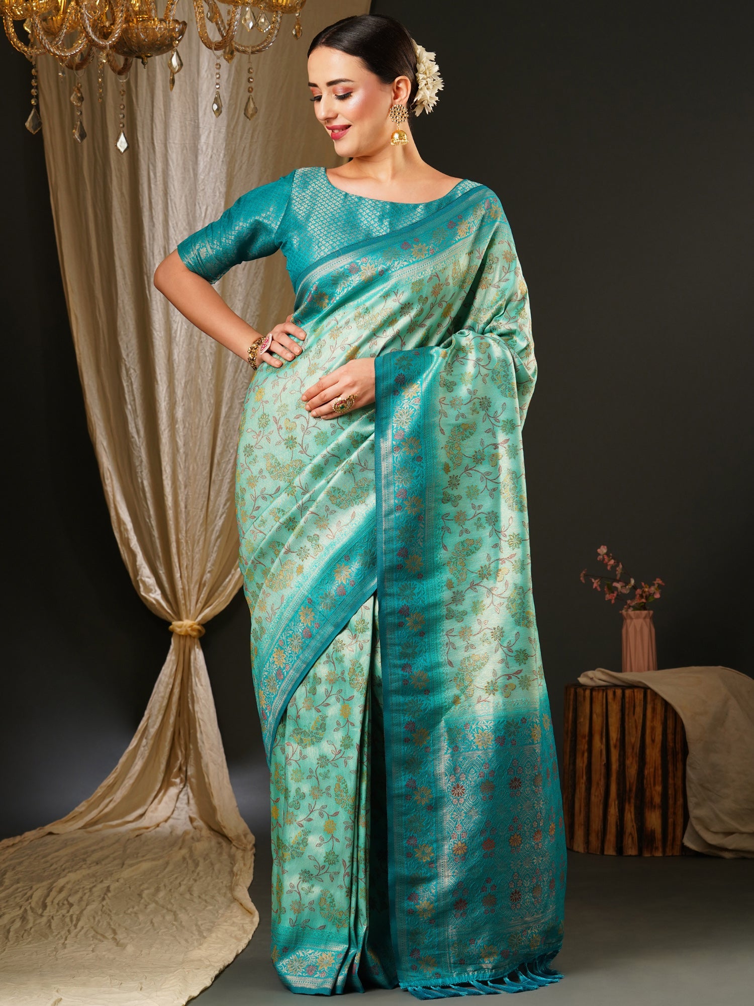 Women's Kanjeevaram Silk Blue Woven Design Celebrity Saree With Blouse Piece