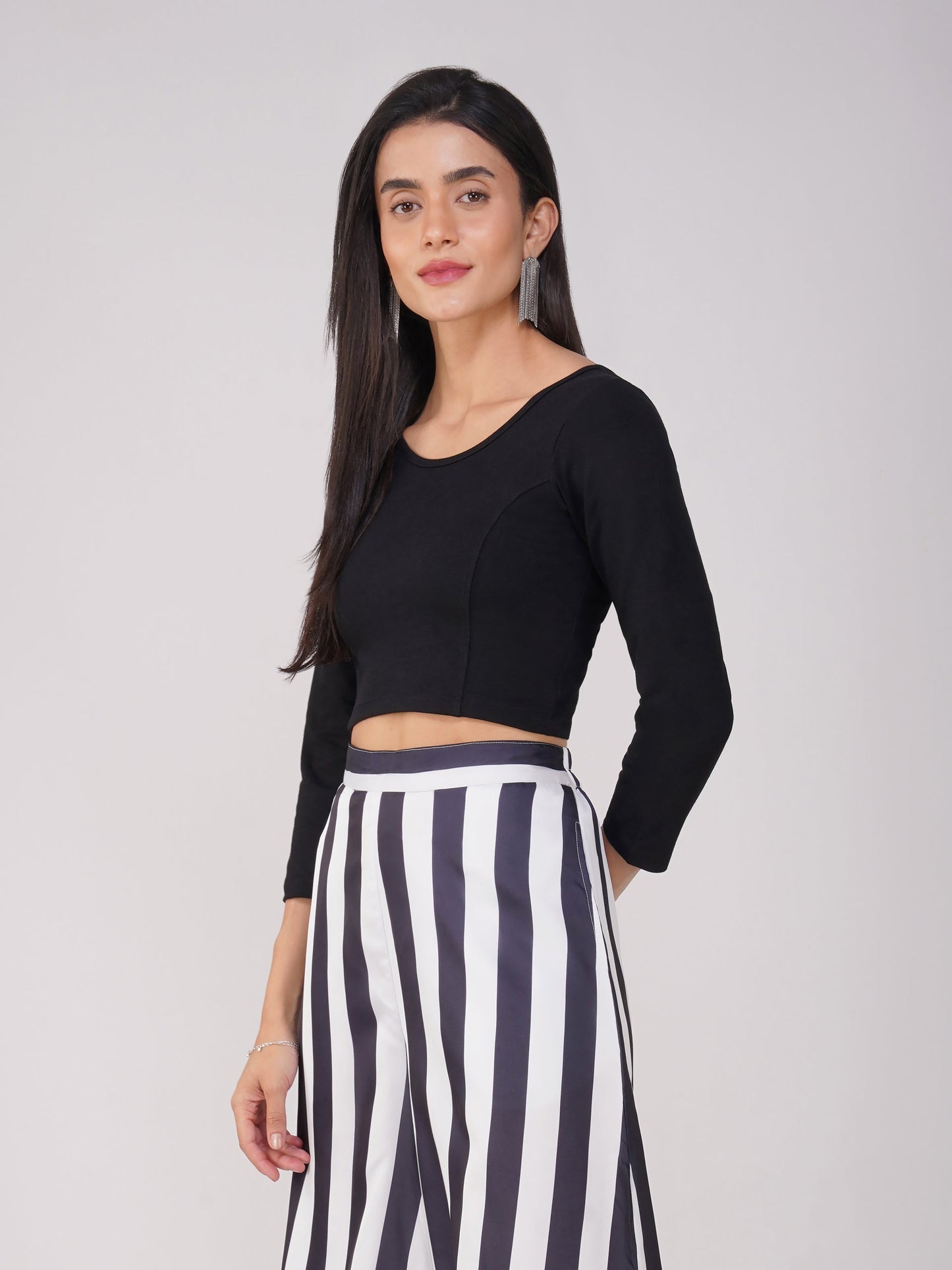 Dhiyona ST Blouse - Stretchy Black LONG Sleeve Blouse