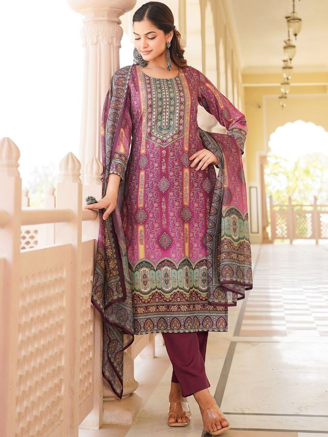 Dhiyona KL Floral Printed Round Neck Straight Kurta With Trousers And Dupatta