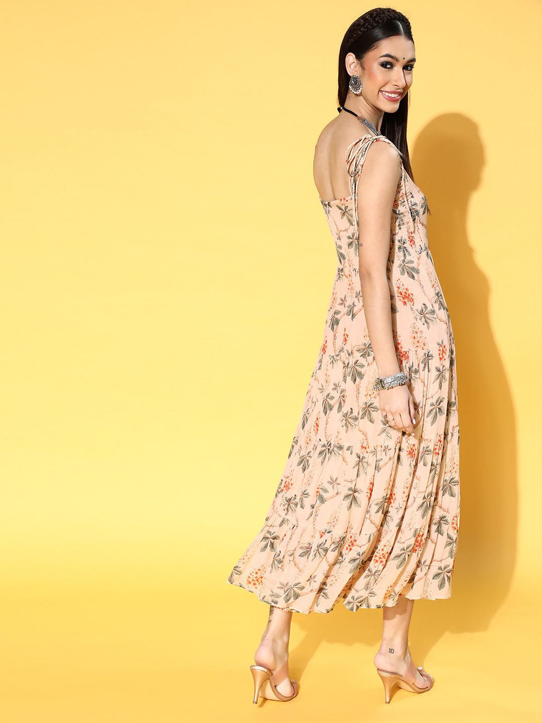 Dhiyona AY Women's Attractive Peach Romantic Florals Dress