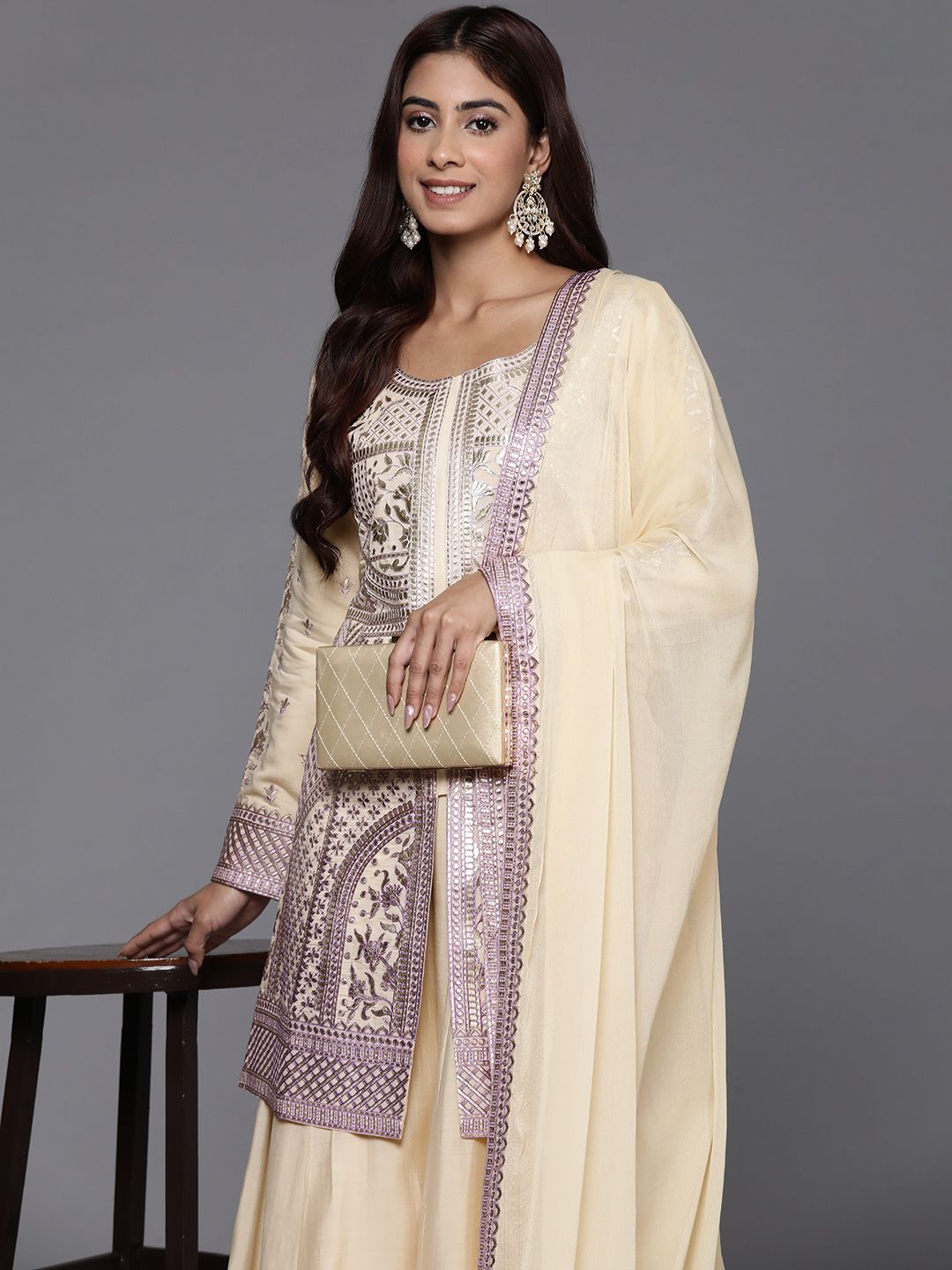Dhiyona LL Floral Embroidered Zari Kurti with Palazzos & Dupatta