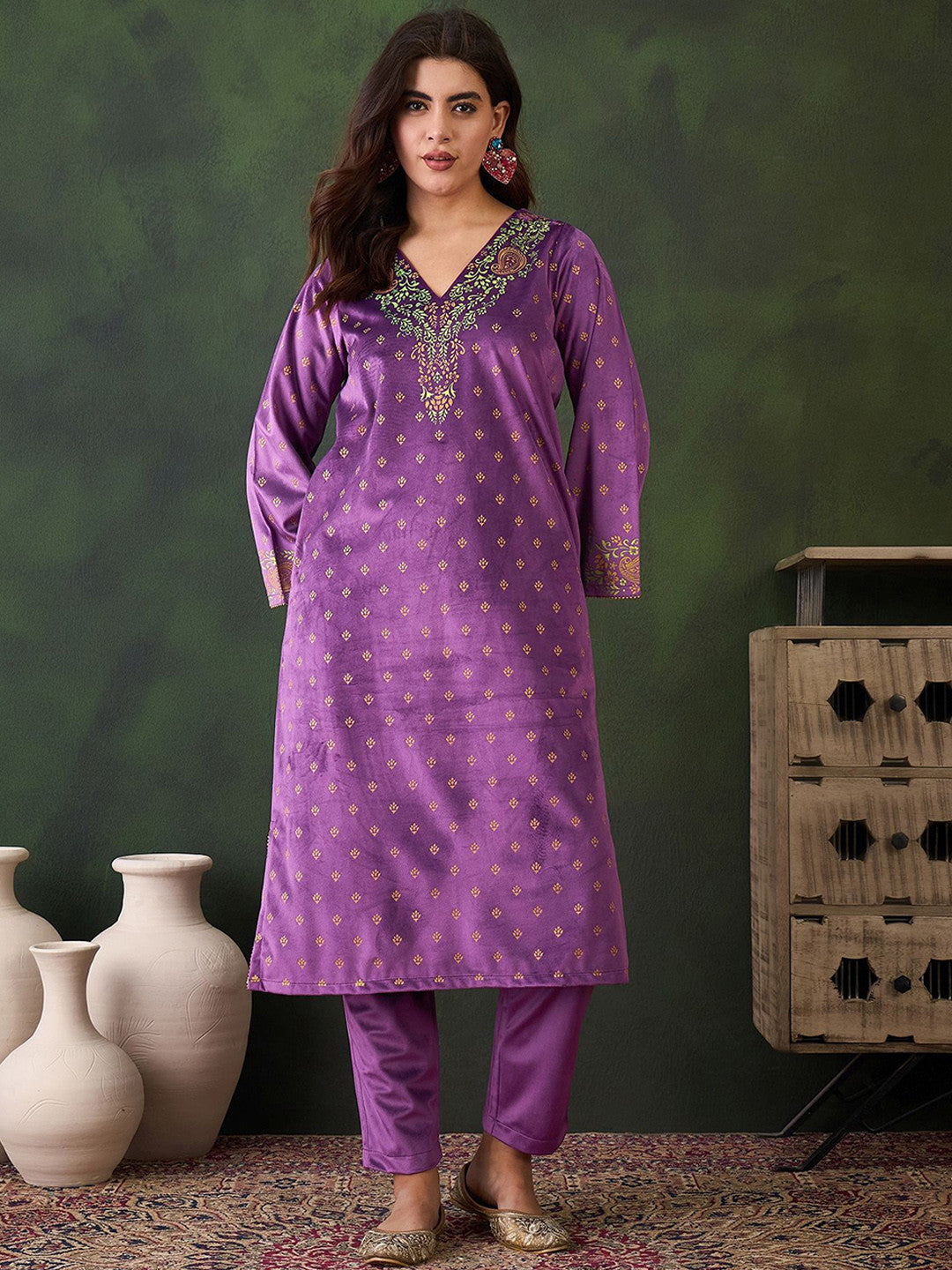 Winterwear velvet V-Neck Kashmiri Phiran Kurta & Trouser