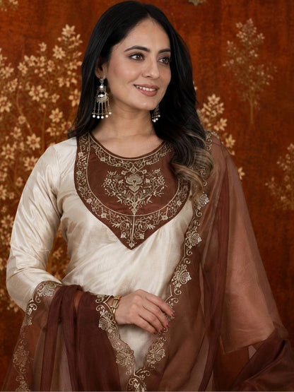 Women Ethnic Motifs Embroidered Regular Thread Work Kurta with Trousers & With Dupatta