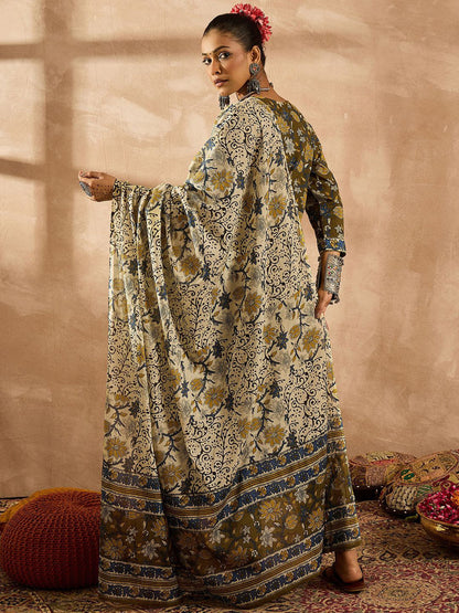 Women Floral Printed Regular Pure Cotton Kurta with Trousers & With Dupatta