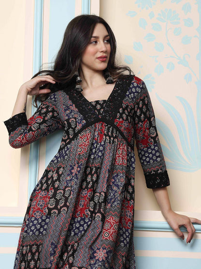 Dhiyona IS Women's V-Neck Floral Printed Empire Pure Cotton A-Line Kurta with Trousers
