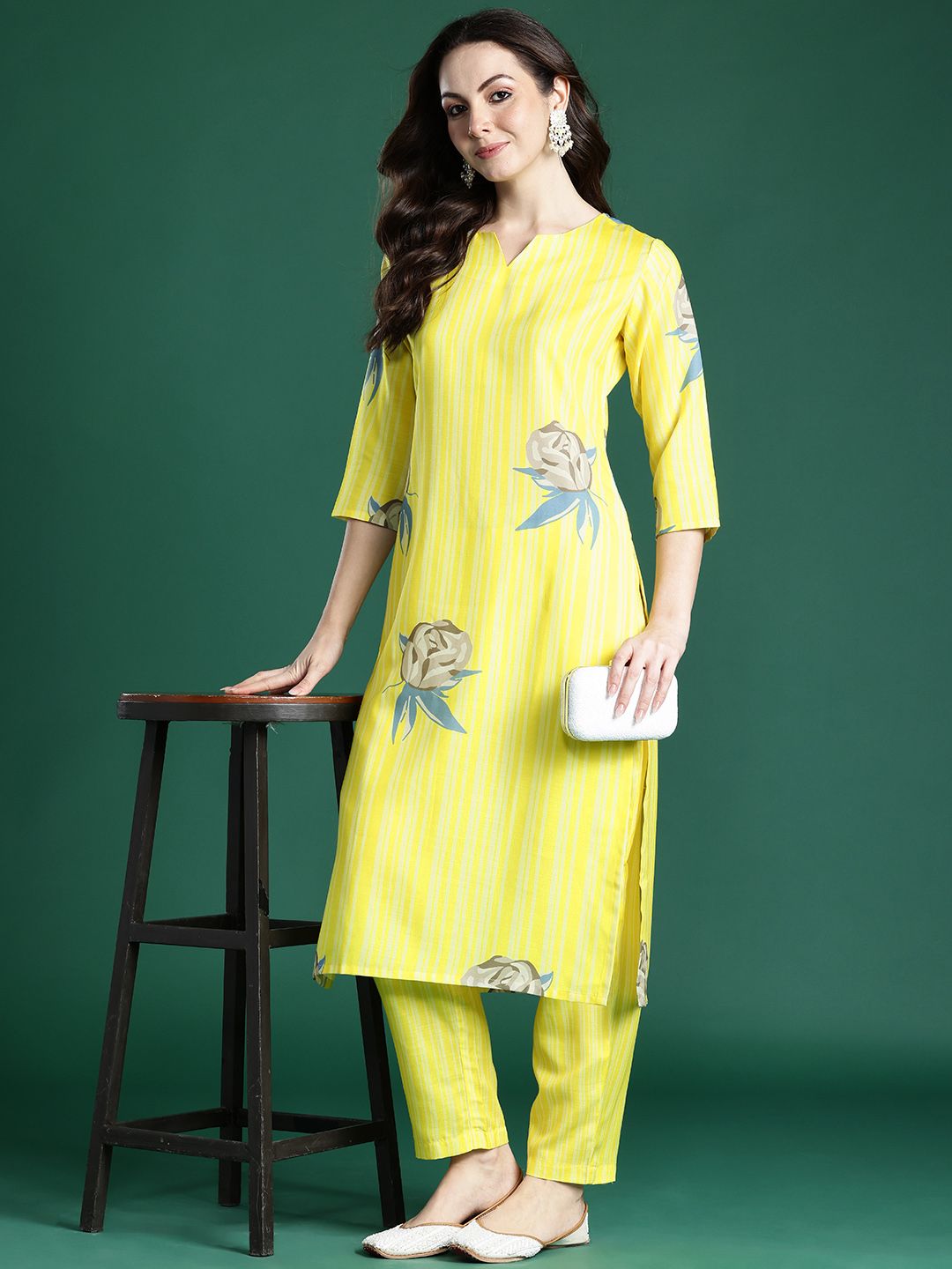 Dhiyona IE Floral Printed Regular Kurta with Trousers